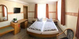 Kastanienhof Hotel garni - Zinnowitz - 1