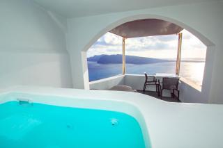 Theodora Suites - Oia - 2