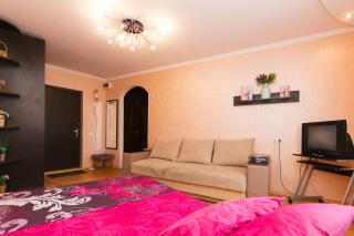 Apartment neer Manufaktura on Kharkovskaya 3 - 8