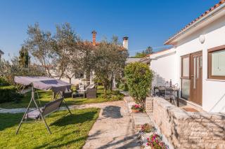 Wine Garden Holiday Home - 5