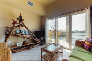 Suite F203 @ Mara Laguna - San Pedro - 3