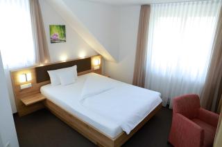 Hotel Gasthof Schützen GbR - Laupheim - 5