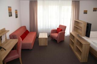 Hotel Gasthof Schützen GbR - Laupheim - 3