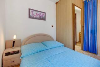 Apartments in Mali Losinj 14882 - Mali Lošinj - 2
