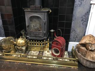 BEAUTIFUL TERRACE COTTAGE HOME, 3 BEDROOM HOUSE near Alton Towers, LEEK Centre, Peak District on doorstep - 6