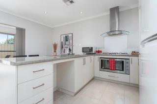 Ardross Short Stays - Perth - 4