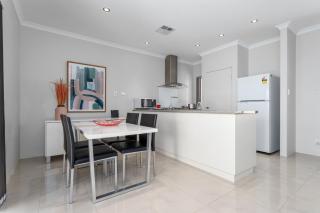 Ardross Short Stays - Perth - 5