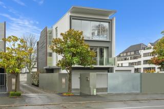 City Sanctuary on Kilmore - Christchurch - 7