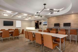 Days Inn by Wyndham Toronto West Mississauga - Mississauga - 8