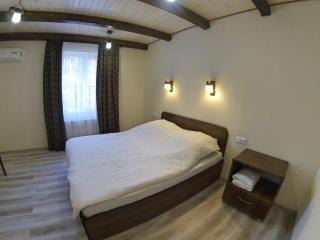 Hotel Katrin - Vinnytsya - 4