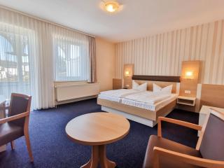 Wald-Hotel - Ostseebad Sellin - 8