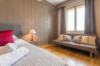 Golden Split Rooms - 2