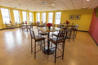 Rodeway Inn - Portage - 3