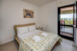 Holiday Sirmione Apartments - Sirmione - 2