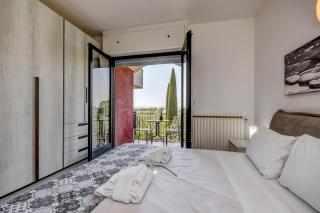 Holiday Sirmione Apartments - Sirmione - 4