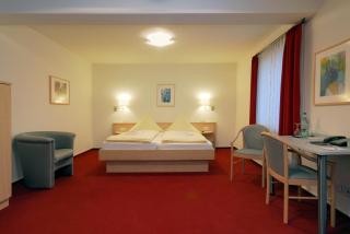 Hotel am Schlossberg - Herrenberg - 5