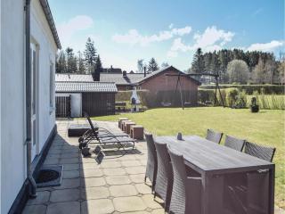 Four-Bedroom Holiday Home In Borkop - Børkop - 8