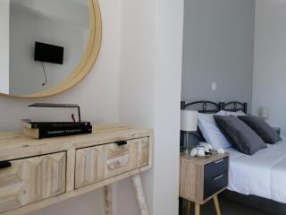 Roza's Home and Studios - Benitses - 1