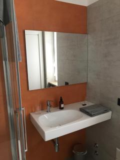 Feel@Home Apartment+Rooms - Milan - 5