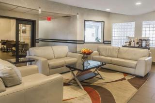 Comfort Inn & Suites - Medicine Hat - 6