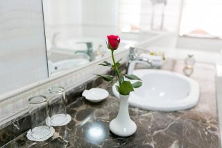 AllureInn Hotel and Spa - 1