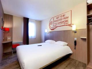 Brit Hotel Essentiel Cholet - Cholet - 8