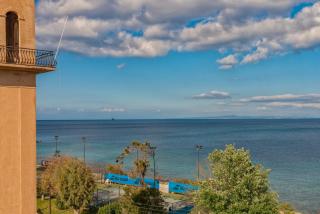 Saltwater Serenade Apartments - 0