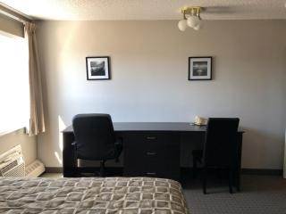 Arbour Ridge Inn & Suites - Kindersley - 4