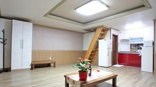 Tongyeong Bada Sarang Pension - Tongyeong - 7