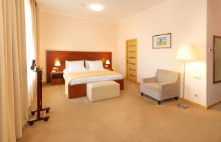 Ani Plaza Hotel - 5