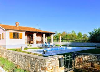 Villa Daisy - Tar - 0