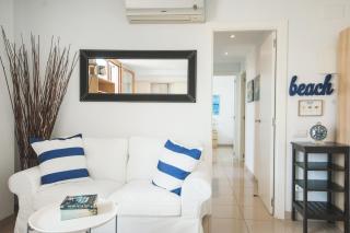 Lets Holidays LOVELY POOL APARTMENT with PARKING 3 - 5