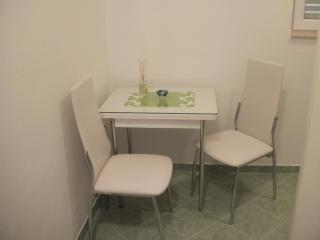 Apartments Renko - Stari Grad - 3