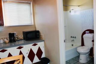 Plaza Motel - Penticton - 2
