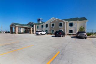 Cobblestone Inn & Suites - Lakin - 8