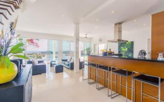 Villa Ginborn 5 bedroom Pool Villa with Sea View in Kata Beach - Strand Kata - 0