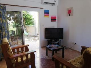 Chriselina Gottage - 6