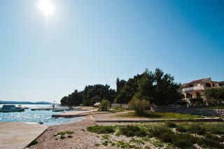 Villa On The Beach - Pirovac - 7