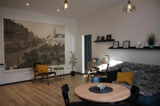 Simple & Elegant Apartment - 7