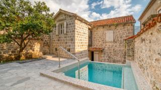 Beachfront Villa Perast - Perast - 6