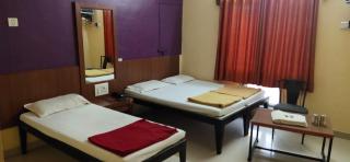 Hotel Madhava - Shirdi - 6