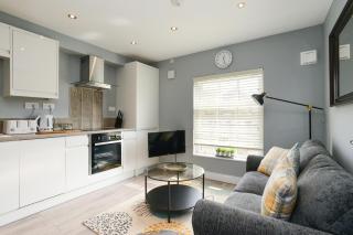 Arena Apartments - Stylish and Homely Apartments by the Ice Arena with Parking - 3