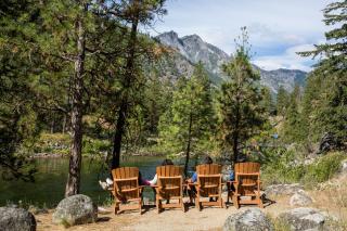 Sleeping Lady Mountain Resort - Leavenworth - 4