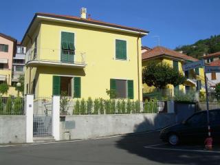 La Casa Delle Rose Room with Air Conditioning - La Spezia - 0