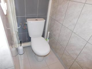 Charmant petit T2 dans maison - Vieux Bourg - 7