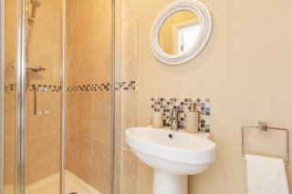 Ravenscraig House - 6