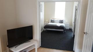 South Shield's Hidden Gem Amethyst 3 Bedroom House Sleeps 6 Guests - 4