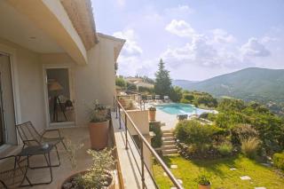 Belle et grande villa contemporaine, piscine, vue mer - 9