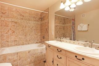 Horsetooth Peak 26C Condo - 1