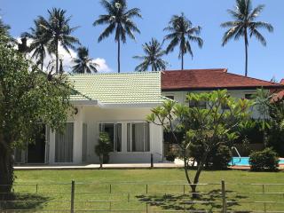 White House Near The Beach - Hua Thanon Beach - 9